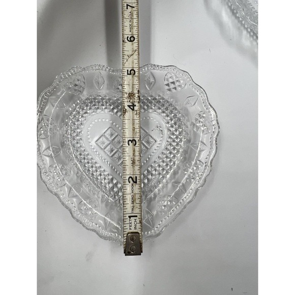 Vtg Avon Glass Clear Heart Dish Cape Code 5" W Diamonds Trinket Bowl Ruffled Edg - Picture 5 of 6